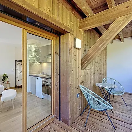 Cosy With Balcony & Mont-blanc View Appartamento